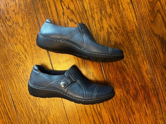 New Women’s Clarks Collections Loafer Shoe, Size 6.5, Navy Blue, So Cute!!!