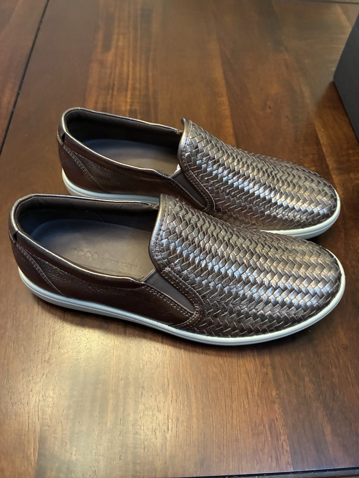 Ecco Soft Metallic Women’s Size 8-8.5
