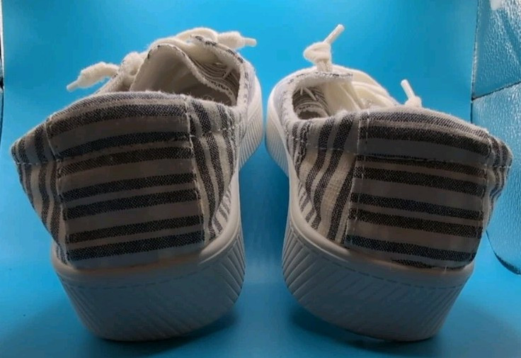 POP Comfort Fit Womens ‘Calm’ Size 7.5M Grey Striped Textile Cloth Sneakers