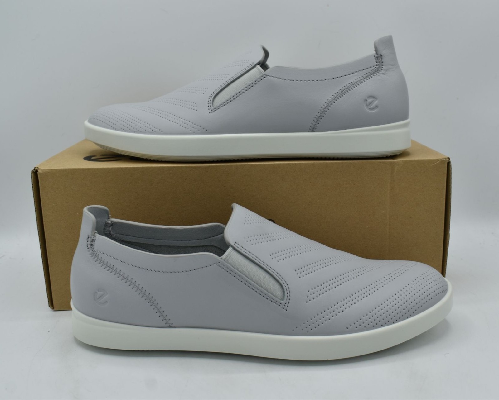 ECCO EU 41 US 10-10.5 Travel Perforated Concrete Leather Slip On Sneakers Shoes