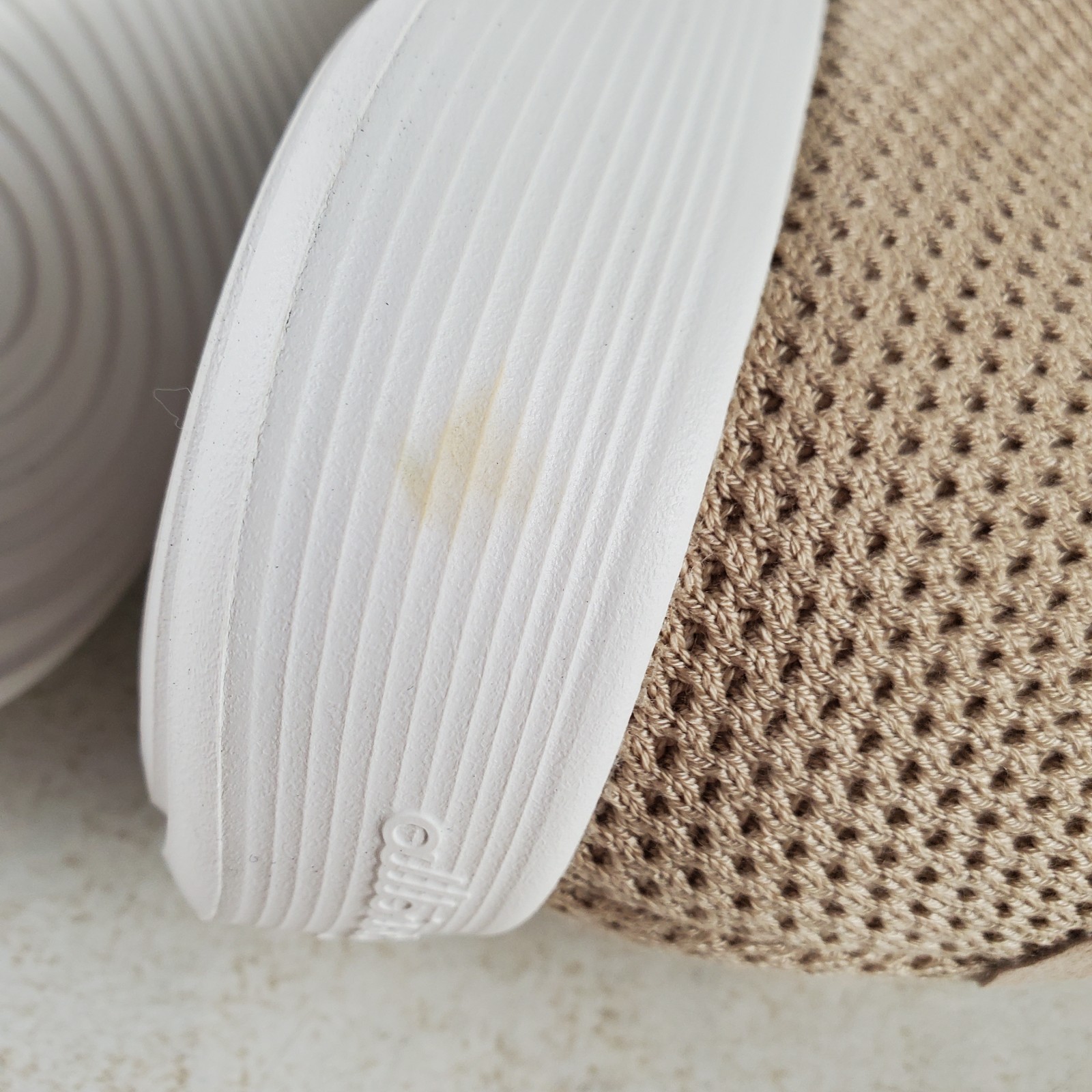 Allbirds Tree Runner Womens Shoes Sz 7 Running Beige White Knit Lace Up Sneakers