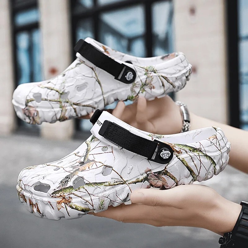 Unisex Classic Clogs Slip On Ultra Light Water-Friendly Sandals Shoes