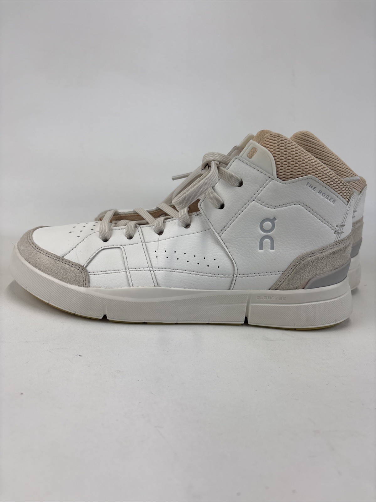 On Cloud The Roger Clubhouse Mid White/Blonde Sneakers Shoes Women’s Size 7.5