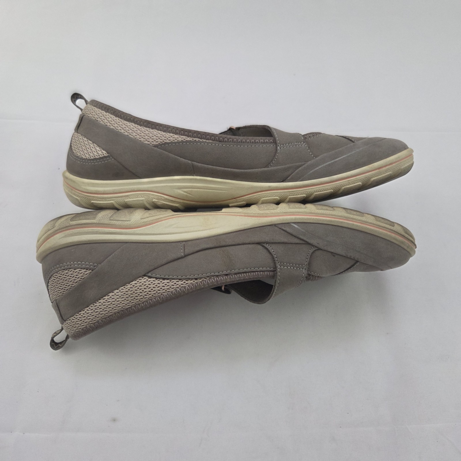 ECCO Mary Jane Sneakers Women’s Size 40 / 9.5 Gray Brown Hook & Loop Comfort