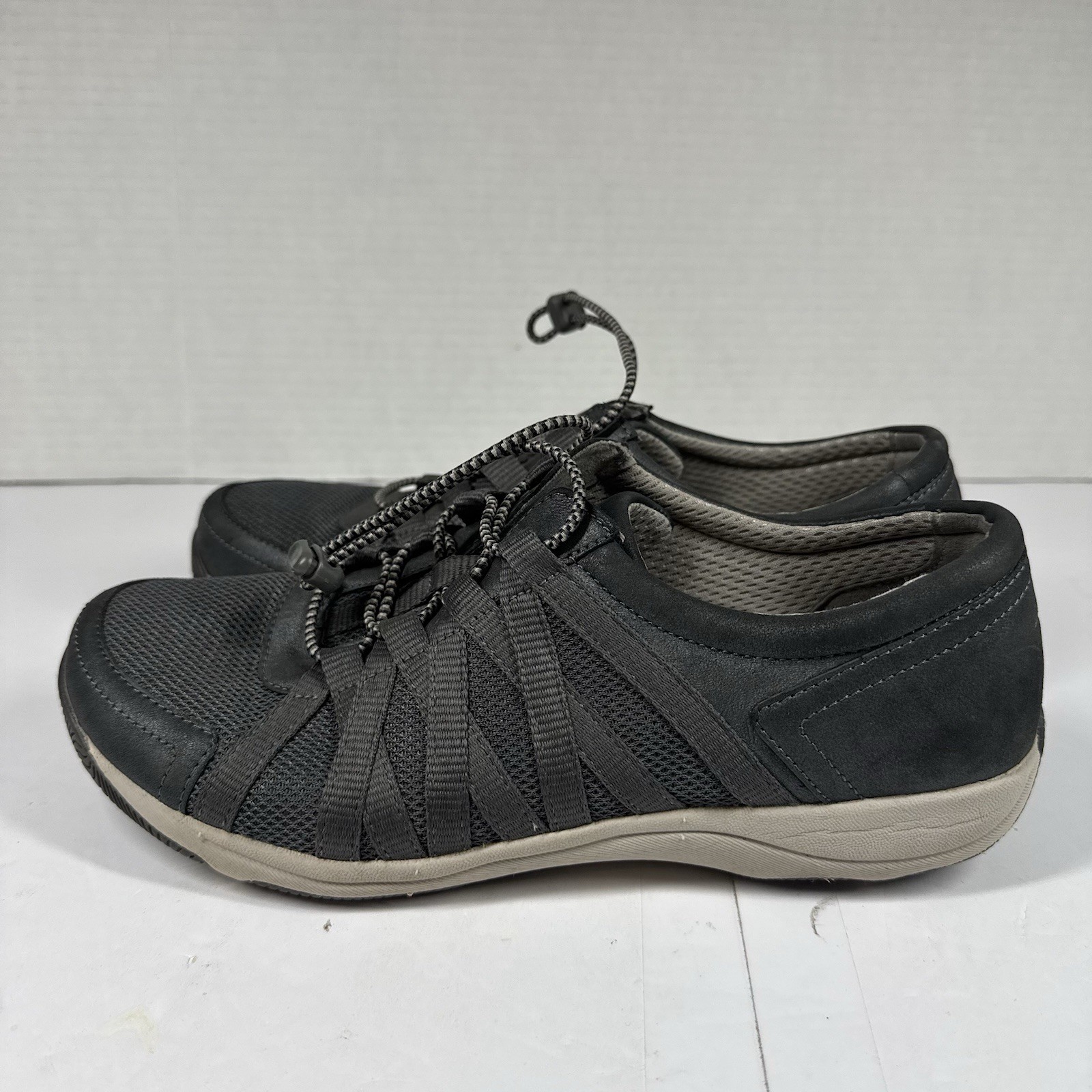 Dansko Shoes Womens 39W Honor Sporty Drawstring Low Top Sneakers Metallic Gray