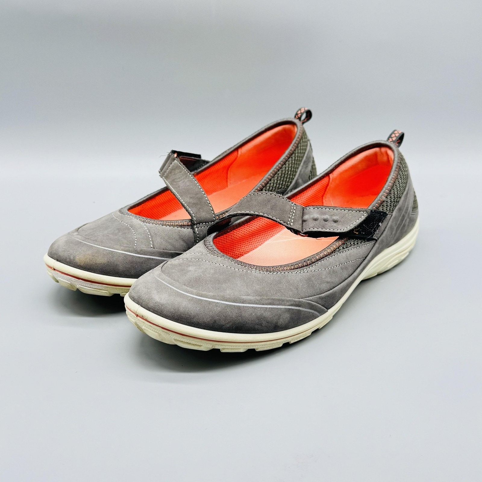 Ecco Shoes Womens 9 Gray Suede Mary Jane Arizona Comfort Walking Lightweight