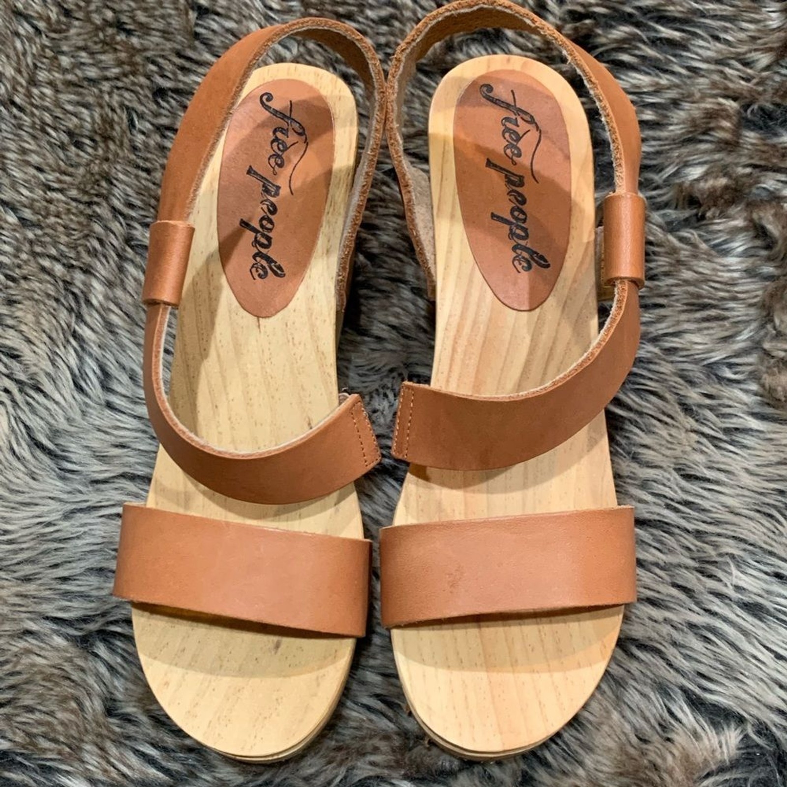 Free People Dune Beach Clog Taupe *See Note About Size*