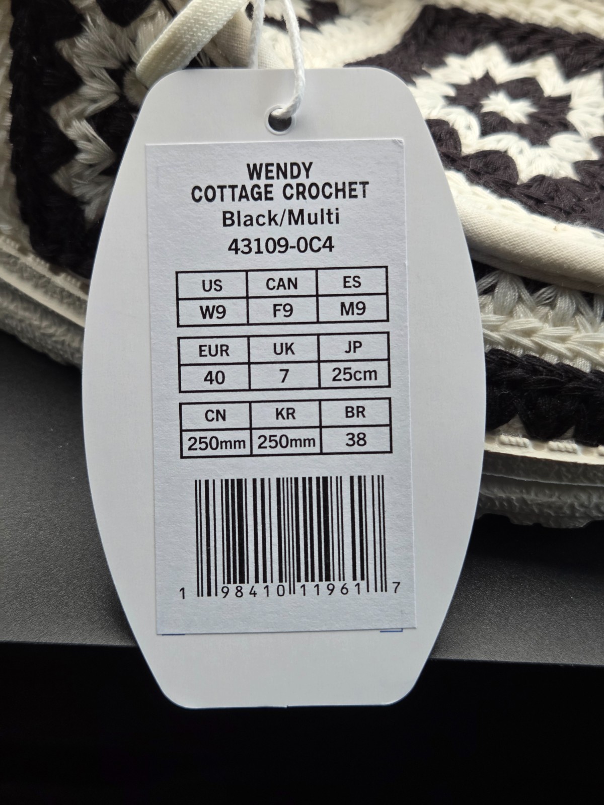 HEY DUDE Wendy Cottage Crochet Black Multi Slip On Shoes Sneakers Women’s 9 NEW