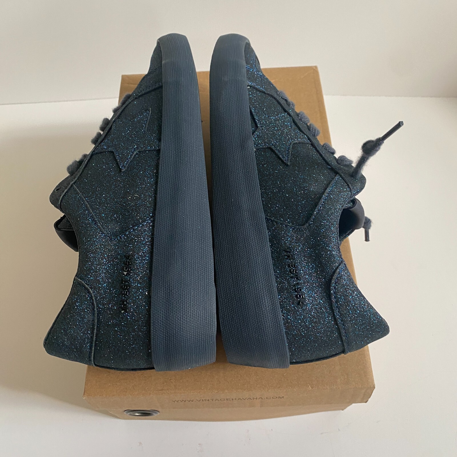 NWT Vintage Havana Premium Design Kara Matt Low Top Lace Up Sneakers Sz 8.5 Fall