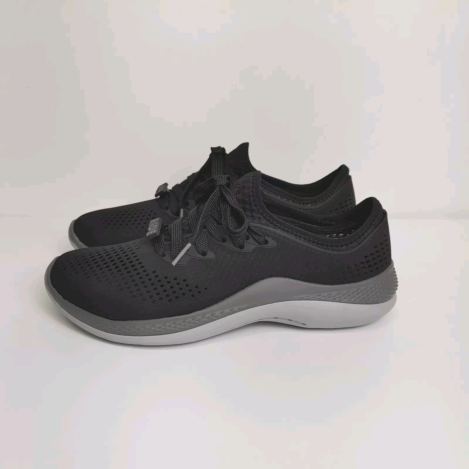 Crocs Women’s Literide 360 Pacer Shoes Size 10 Black/Slate Grey