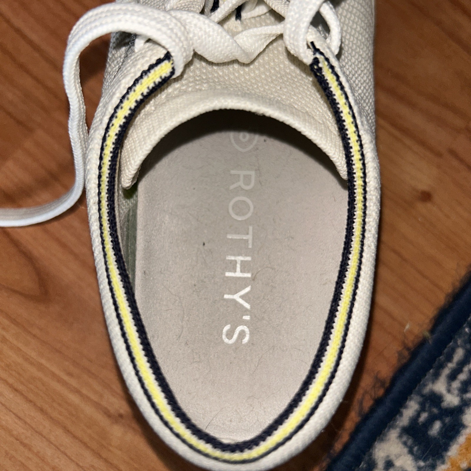 Rothy’s The Lace Up Sneaker Womens 7 Blonde Ivory Knit Comfort Low Top Shoes