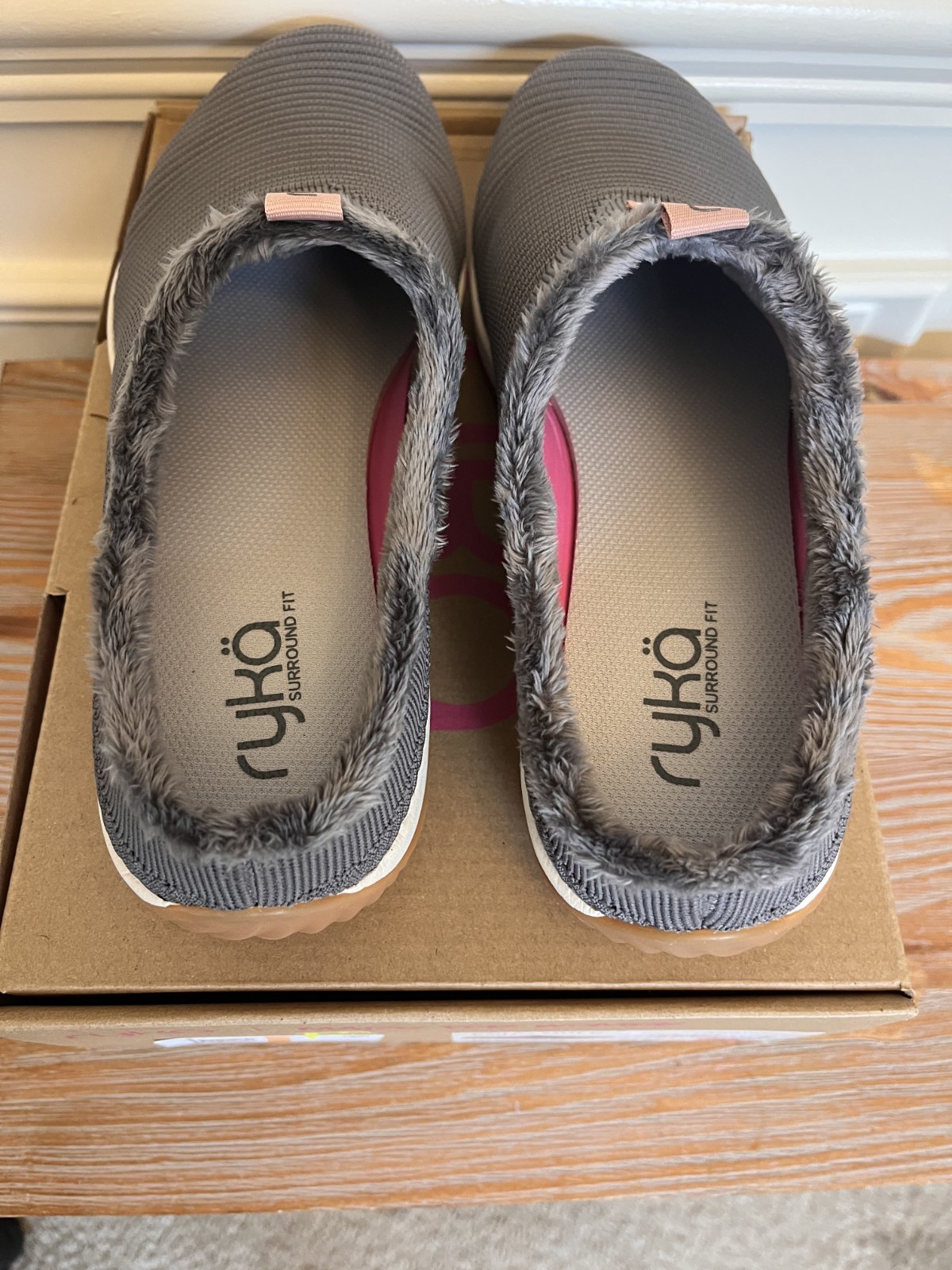 Women’s 9.5M Ryka Echo Mule, Grey Knit, Faux Fur Lined Slip On Comfort Shoes