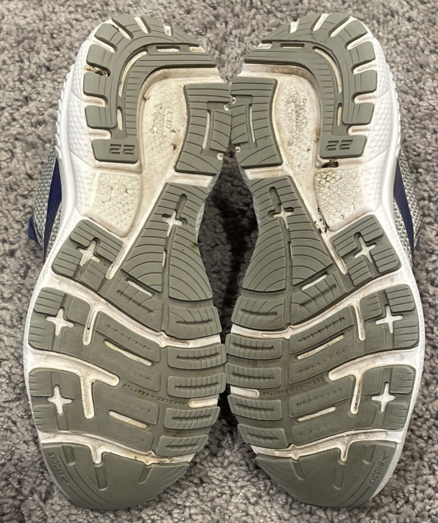 Brooks Adrenaline GTS 22 Women Shoes Size 7 Running Gray Lace Up Low Top Sneaker