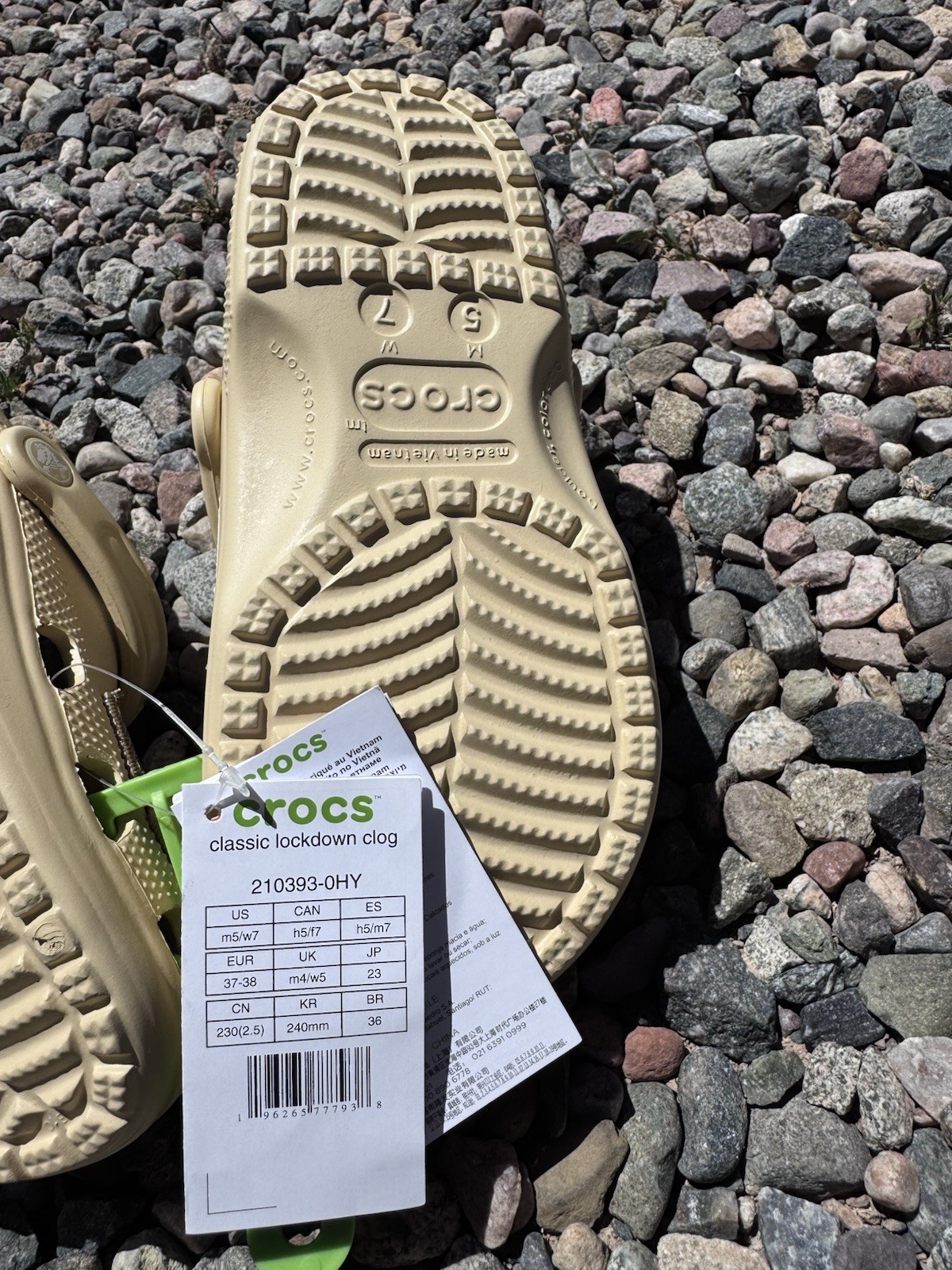 Crocs Unisex-Adult Trekking Lockdown Clog – Collector Piece Light Yellow, M5/W7