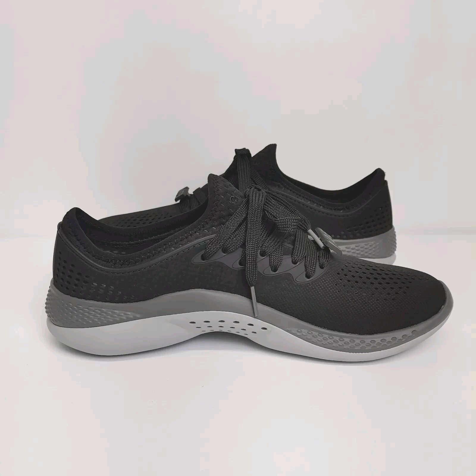 Crocs Women’s Literide 360 Pacer Shoes Size 10 Black/Slate Grey