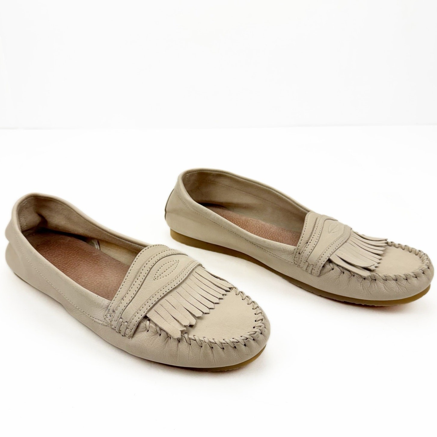 Fat Face Cream Suede Leather Fringe Loafers Flats Moccasins 8 Classic Preppy 41