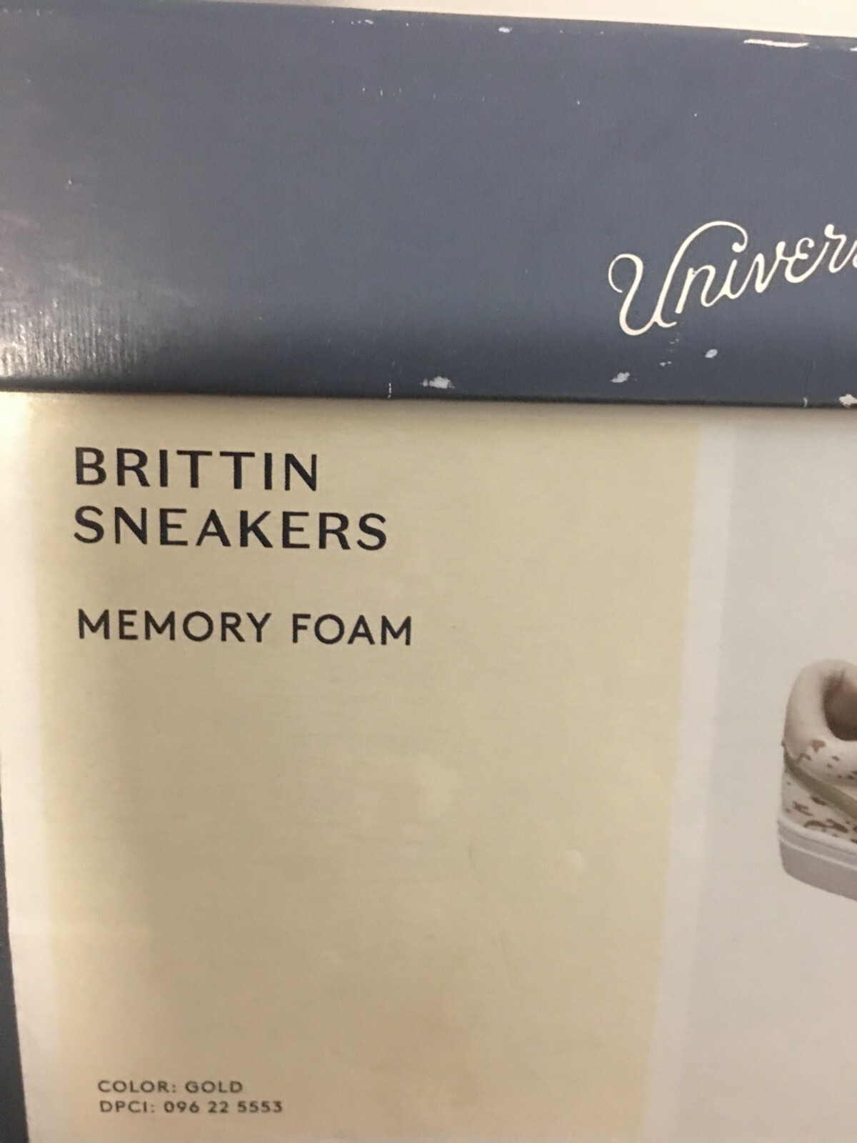 BRAND NEW WOMEN’S SIZE 12 UNIVERSAL THREAD GOLD BRITTIN SNEAKERS (NEW IN BOX)