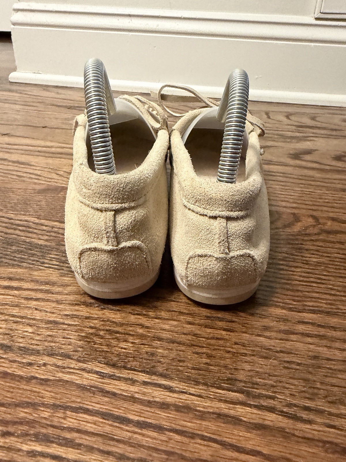 Minnetonka 4308 Kilty Plus Moc Beige Moccasin Shoes Women’s 7.5