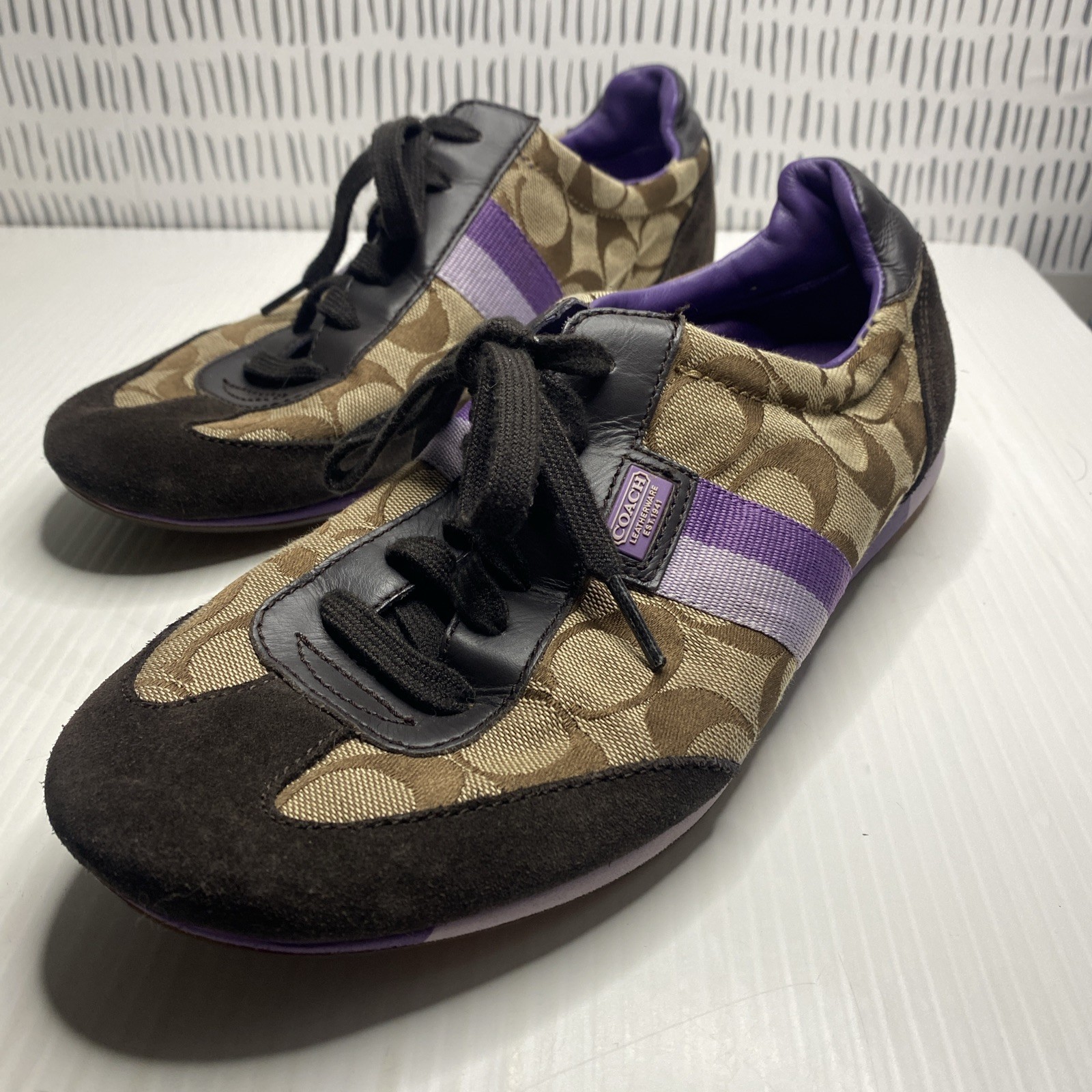 Women’s 9.5 M Coach Joss Khaki Purple Lavender Signature and Leather Sneakers
