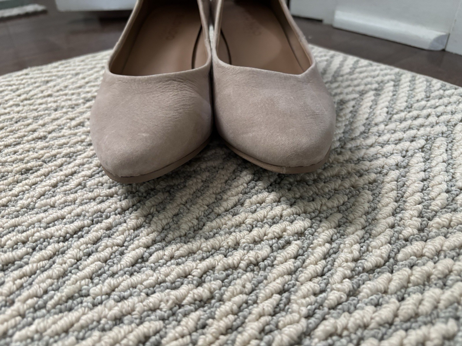 Blondo Etta Ballet Shoes Pointed Toe Low Wedge Taupe Leather Women’s Size 8