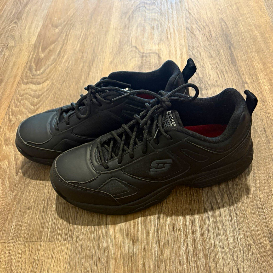SKECHERS Relaxed Fit Black Low Top Sneakers Lace-Up Rubber Outsole Foam Insole