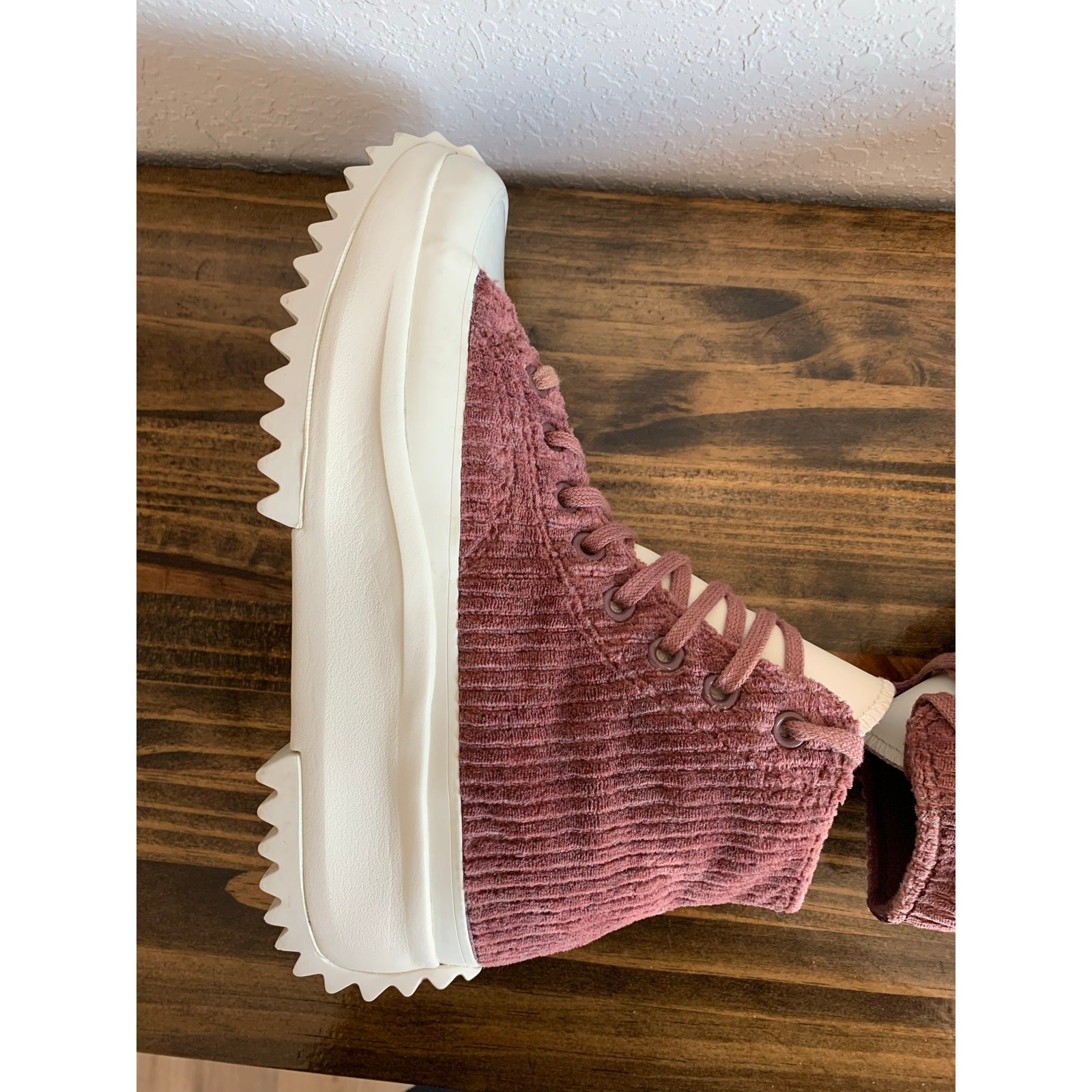 Converse Run Star Hike Shoes Corduroy Platform Size Women’s 8 Plum Purple