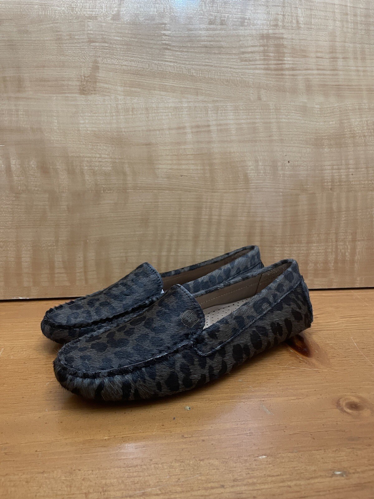 GH BASS – WOMEN’S – 6 M US – WEEJUNS LOAFERS – PONY HAIR