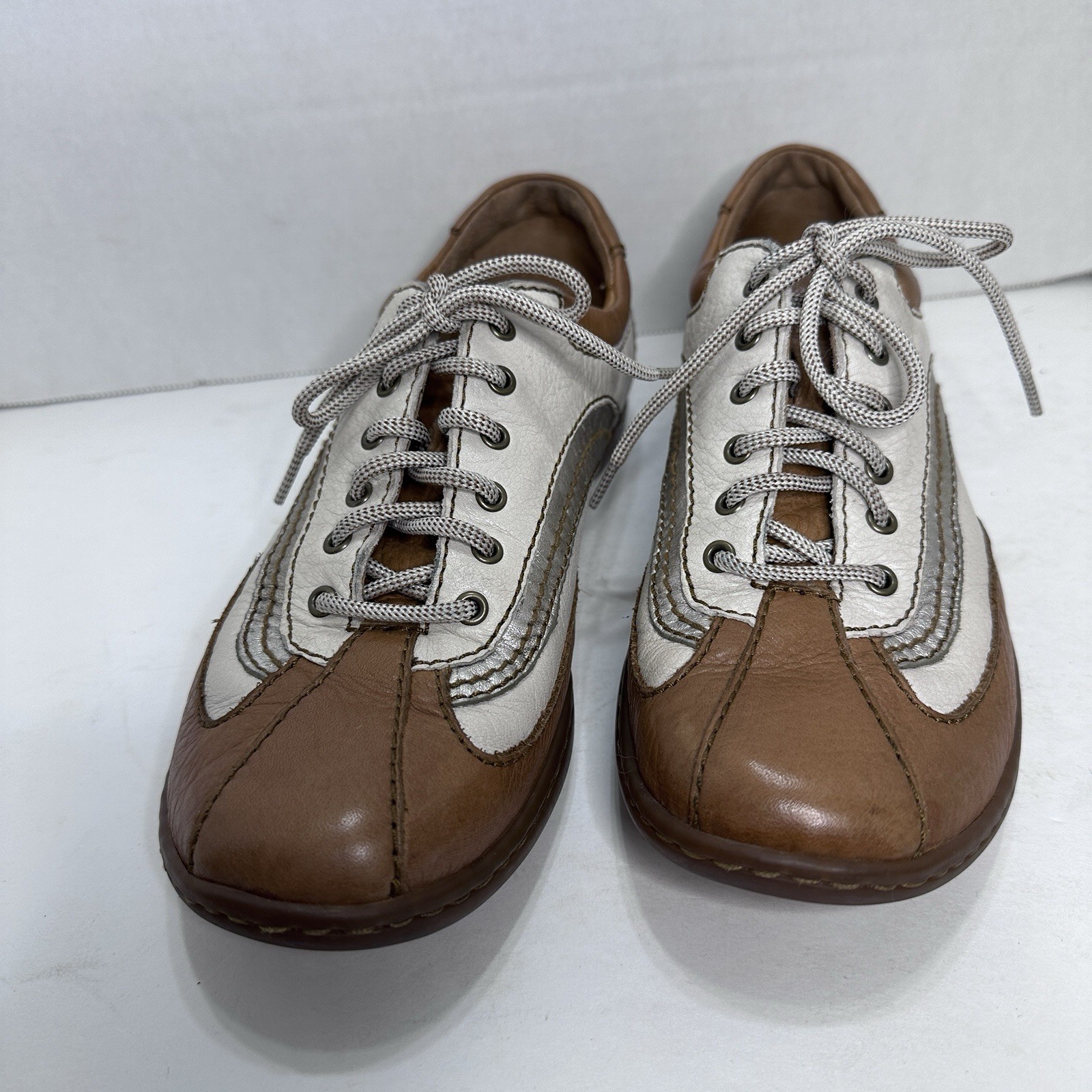 Born Shoes Womens Size 7.5 Palmera Golf Low Top Sneakers Lace Up Brown Leather
