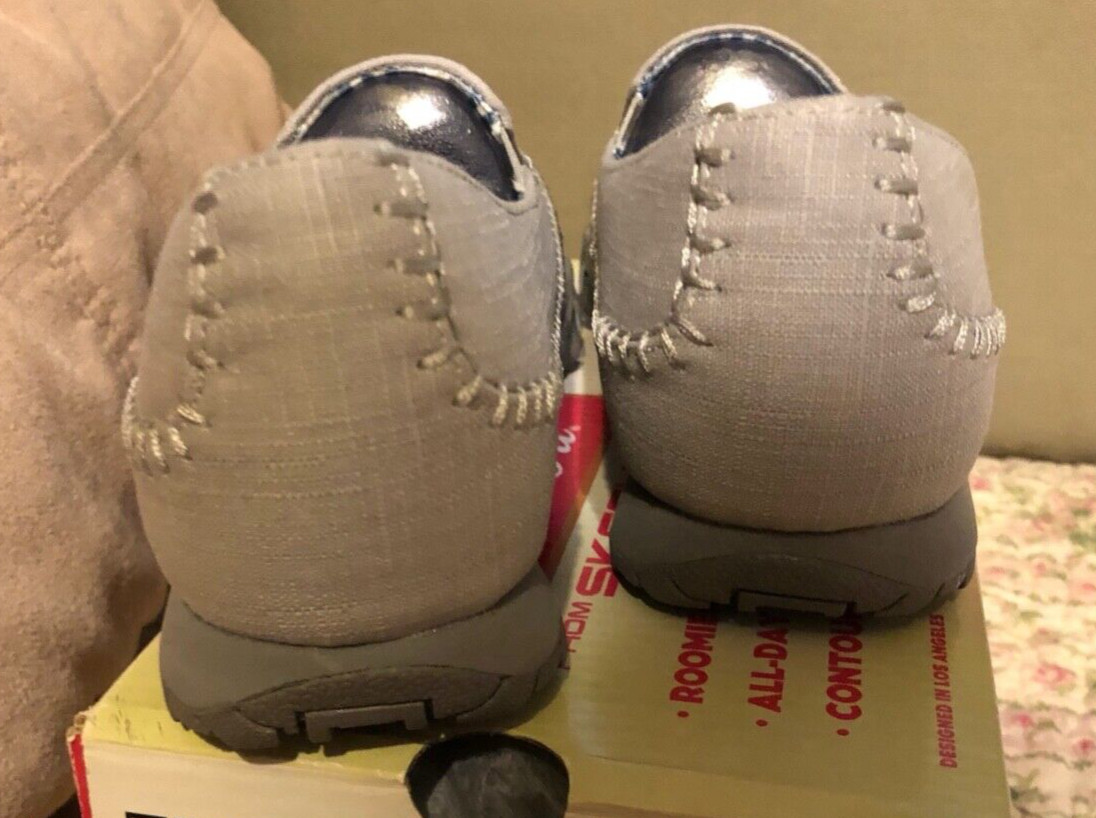 8 DEFECT New With Box Skechers Gray Bikers Cross Walk