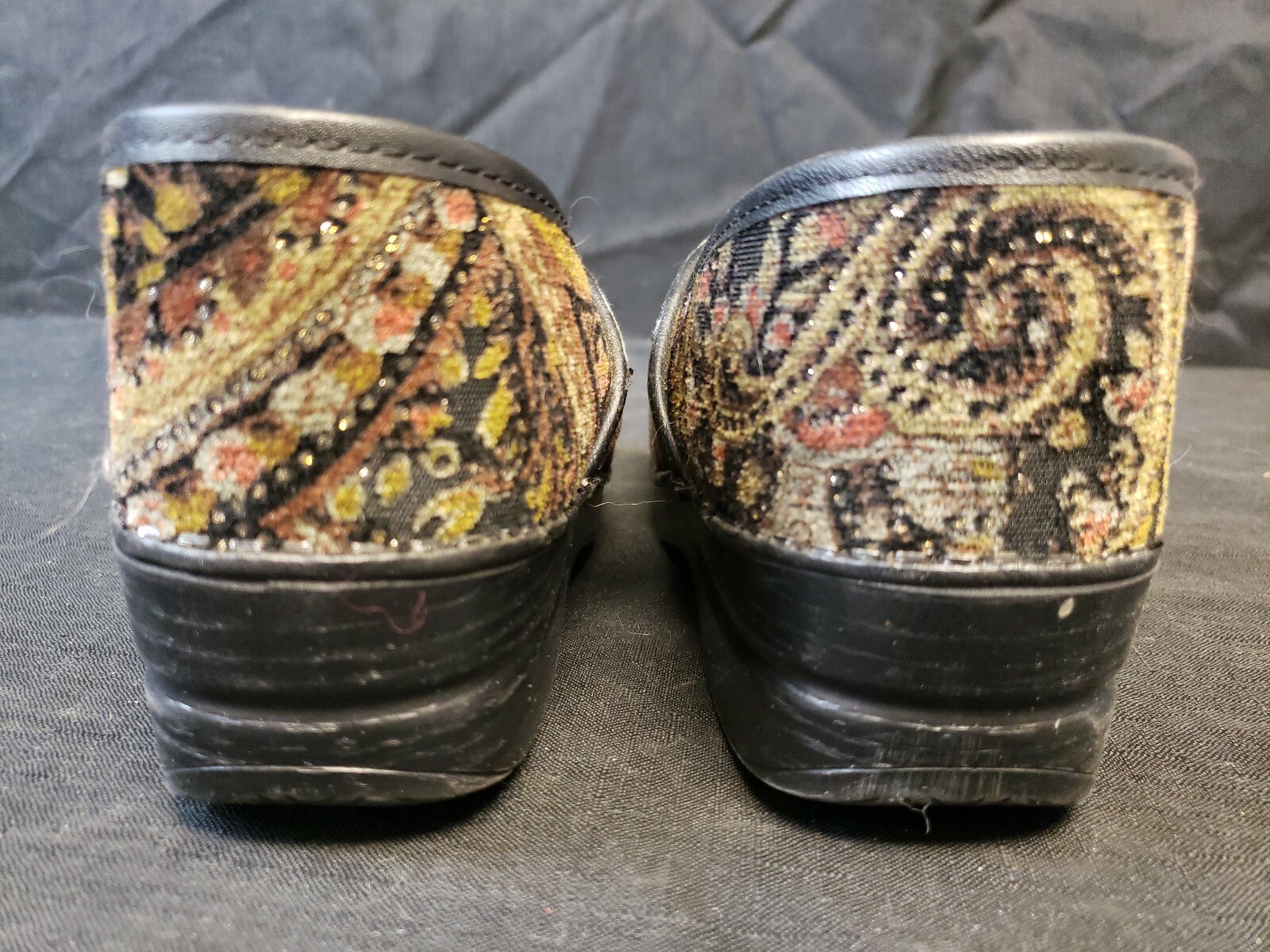 Dansko Comfort Clogs Sz 38 Medical/Nursing Vegan sparkly Tapestry cloth shoes