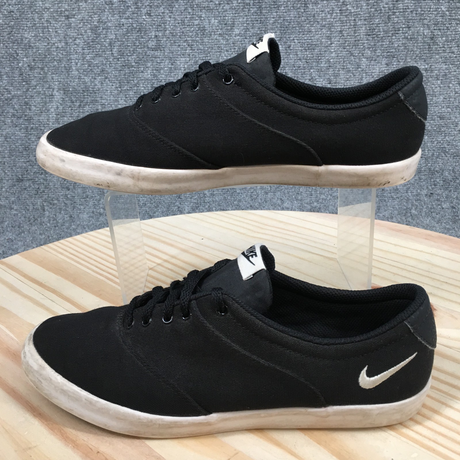 Nike Mini Sneaker Womens 7 Black White Low Lace Up Canvas Casual 724747-010