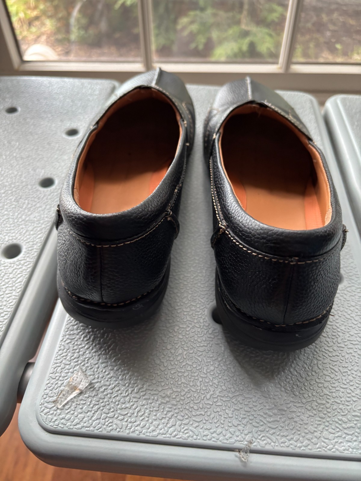 Clarks UN Loop Stride Shoes, 8 Wide, GUC