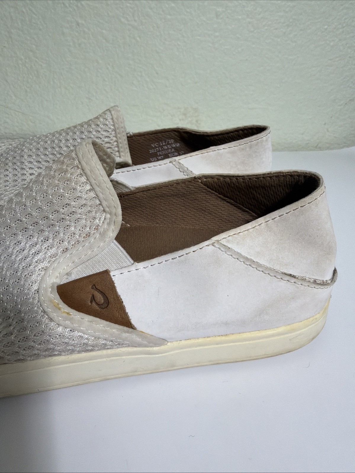Olukai Shoes Womens 7 Pehuea Slip On Comfort Sneakers 20271-WBWB White Stains