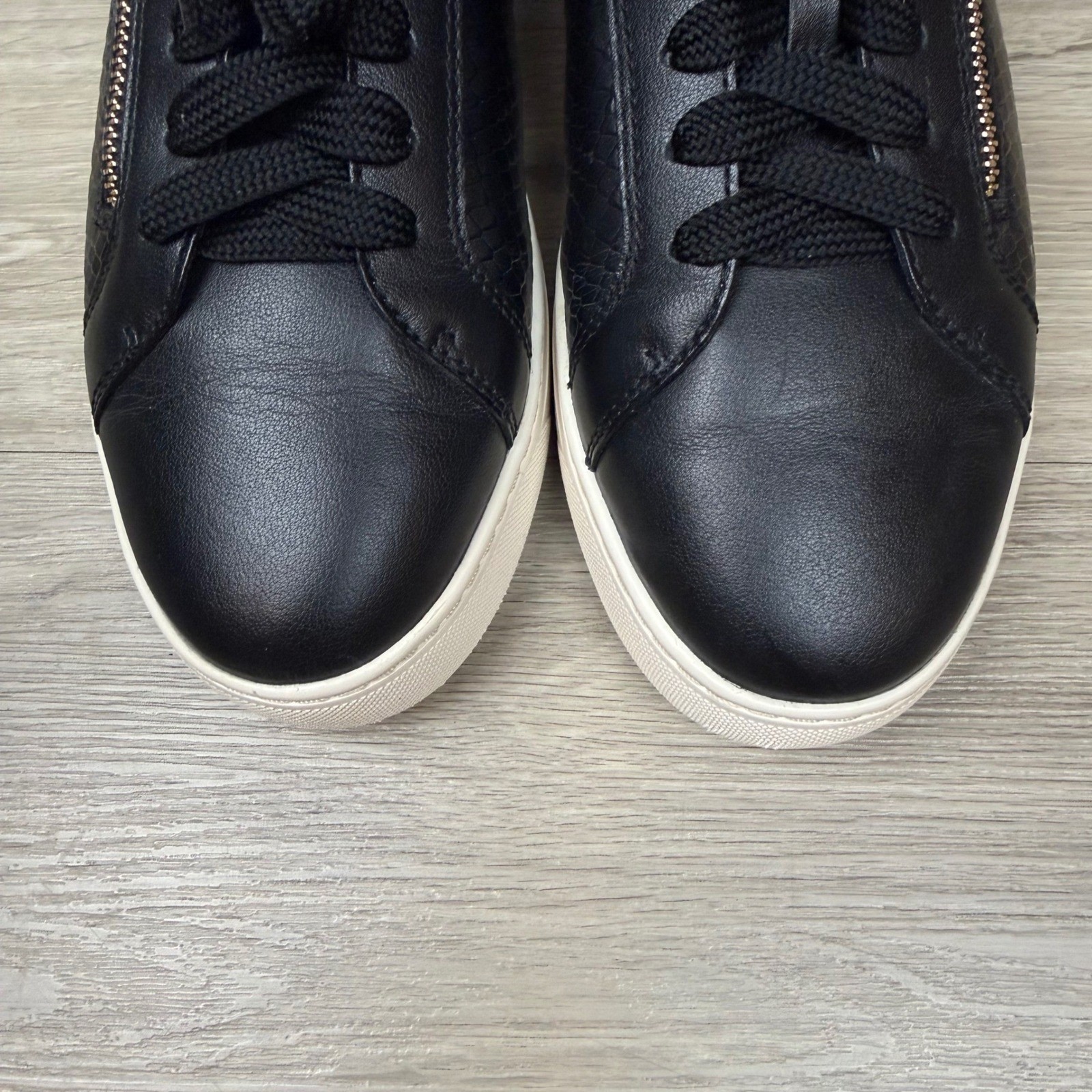 NEW FRANKIE4Black Billie II Black Emboss Leather Sneaker Side Zip Comfort Size 9