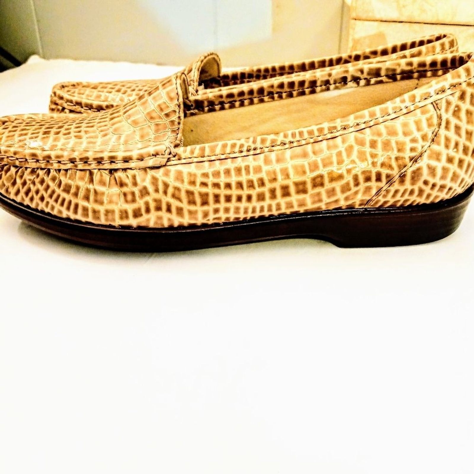SAS Vintage Snakeskin embossed Patent Leather Loafer sz 7