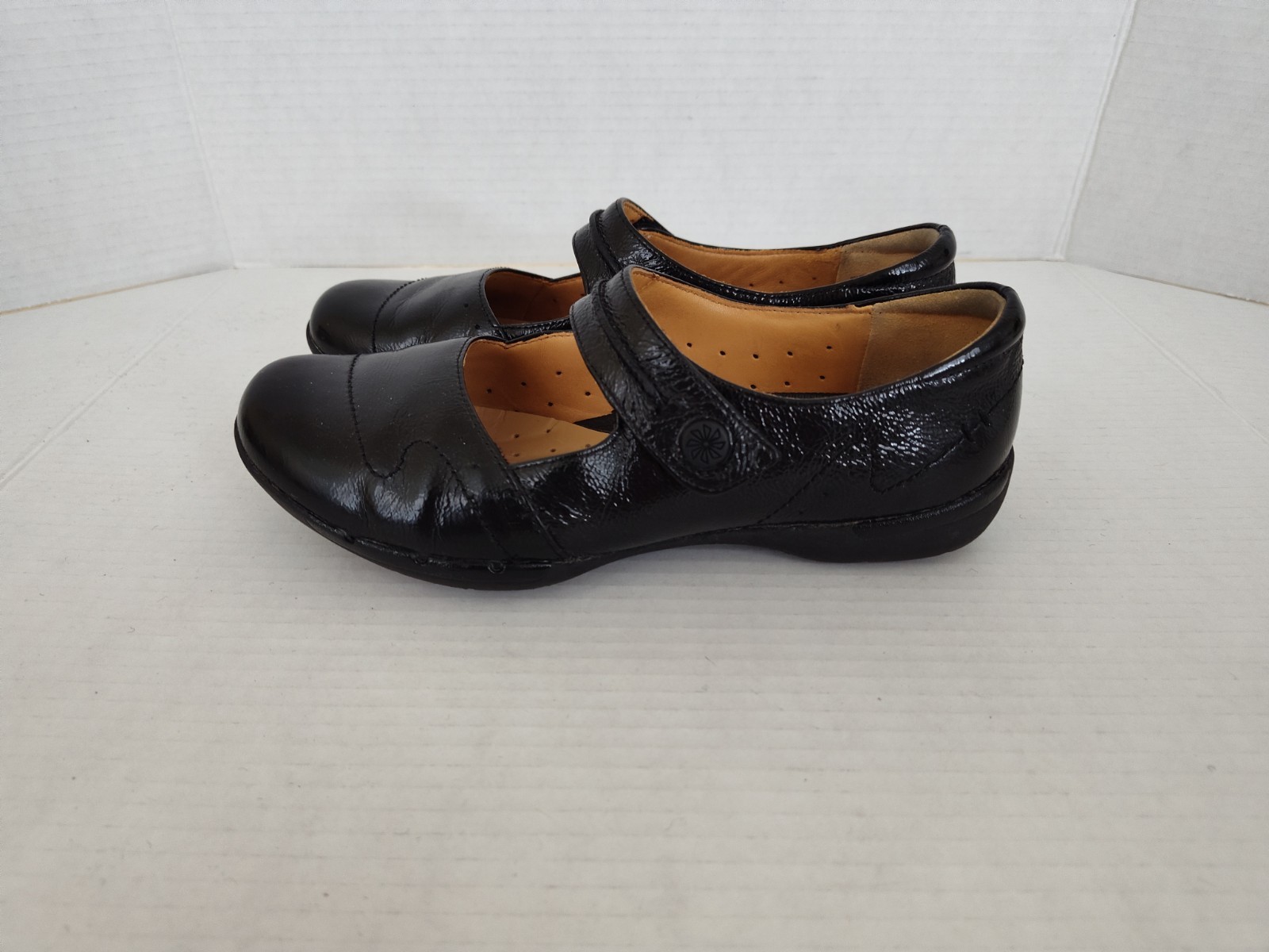 Clarks Unstructured Artisan Black Patent Leather Maryjane Shoes size 7.5