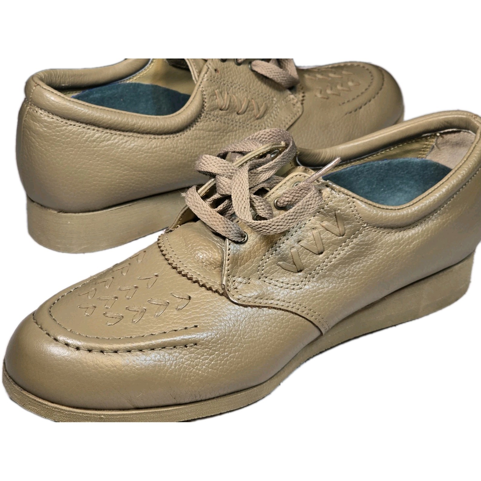 👟 **NEW Drew Shoes 3A Walking Sneaker Womens 8.5 Tan Faux Leather! NARROW FIT!