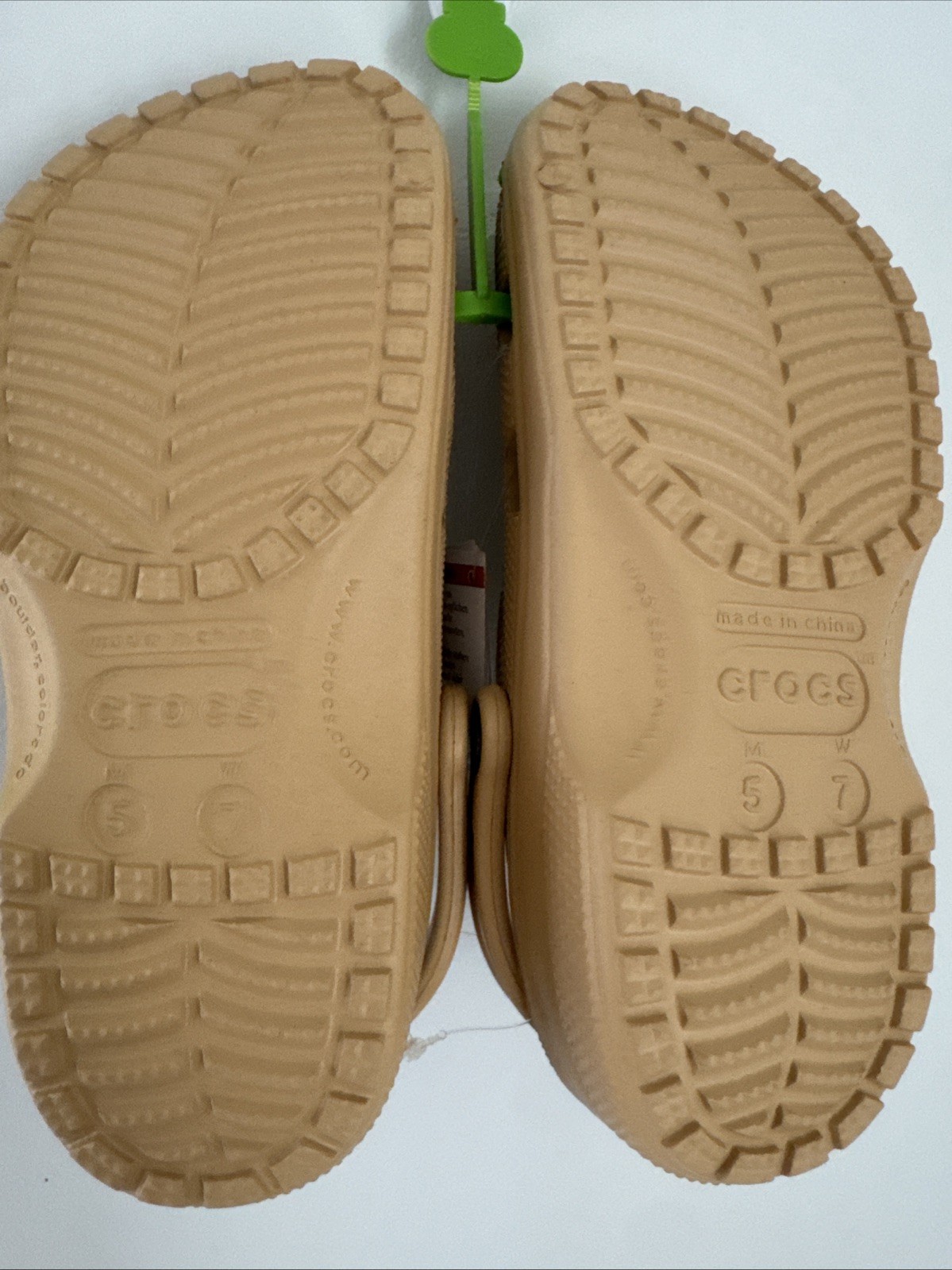 New Classic Crocs Beige M5/W7