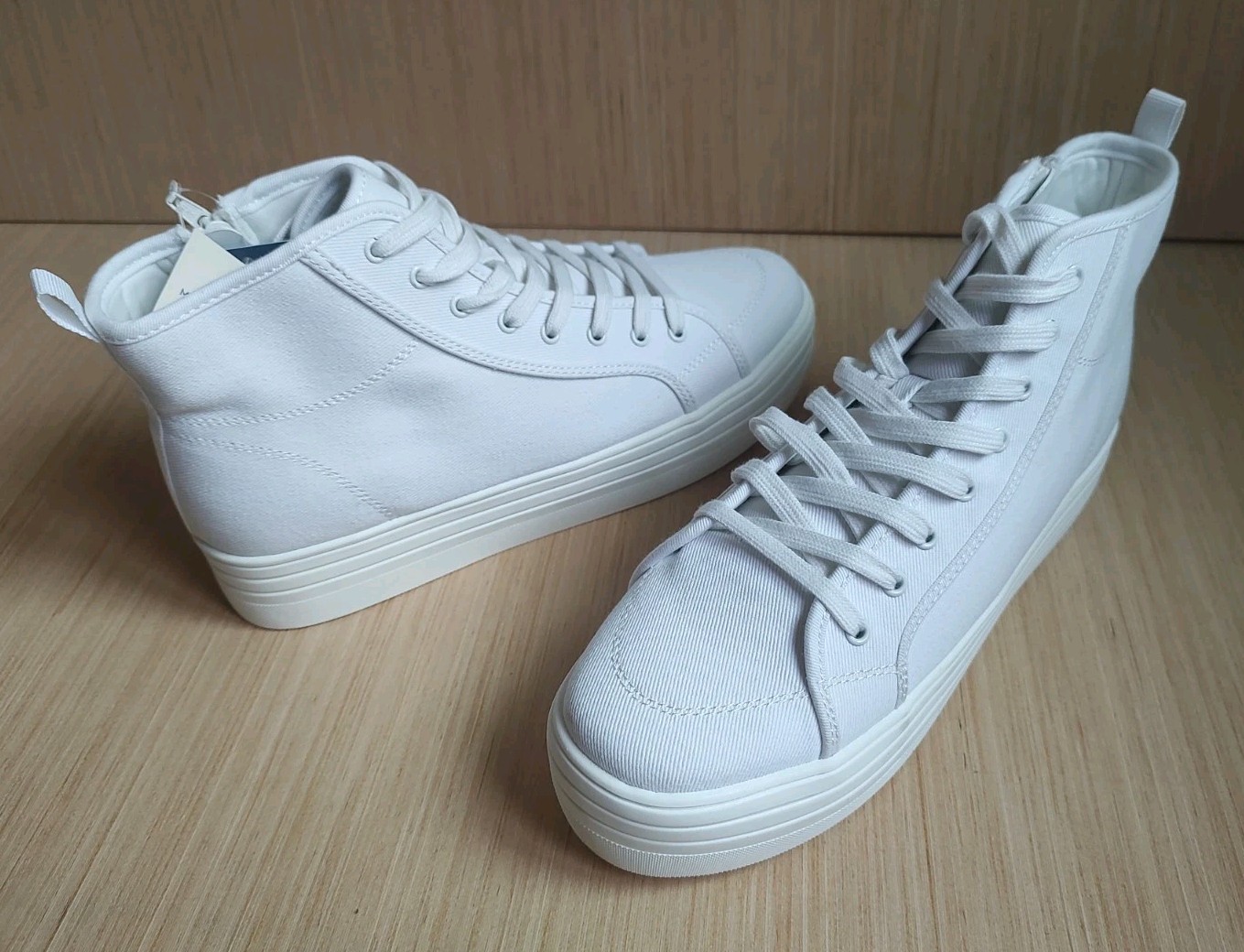 Universal Thread Cassie Sneakers White High Top Zip Canvas Platform Lace Up 12