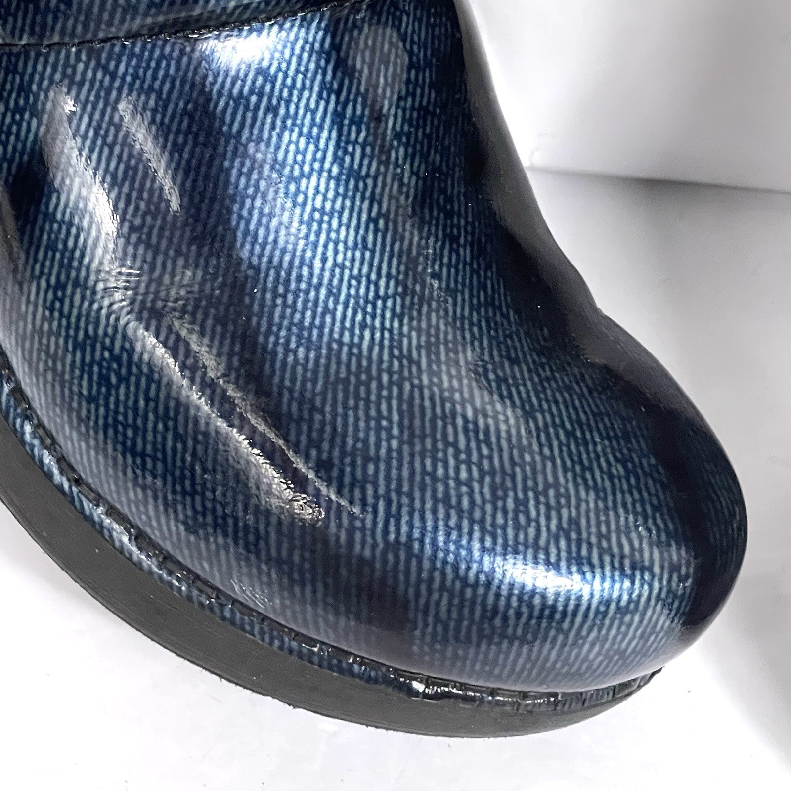 Dansko XP 2.0 Clog Womens 39 US 8.5 – 9 Blue Denim Patent Leather Nursing Shoes