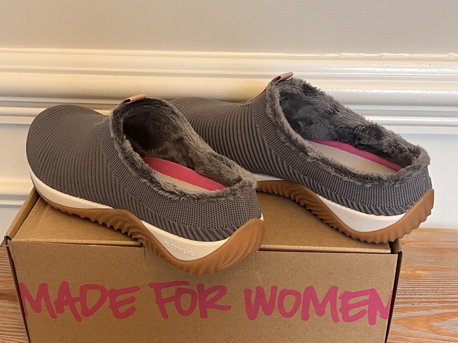 Women’s 9.5M Ryka Echo Mule, Grey Knit, Faux Fur Lined Slip On Comfort Shoes