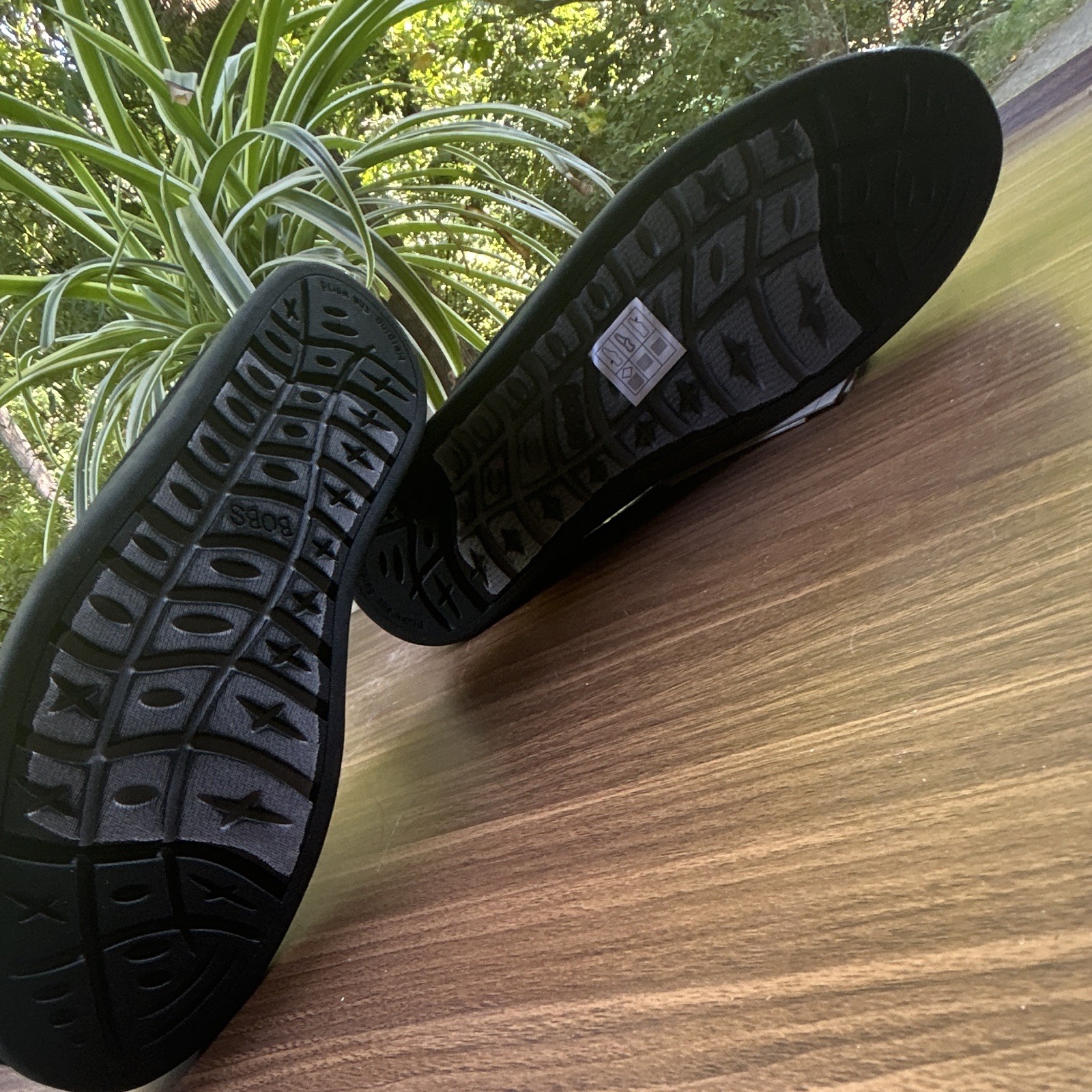 BOBS from Skechers Memory Foam Women’s Black Slip-On Casual Shoes 10W