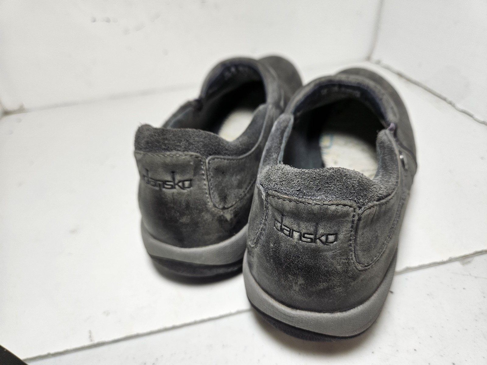 DANSKO Patti 39 / 8.5-9 Gray Nubuck Leather Slip-on Shoes NO INSOLES