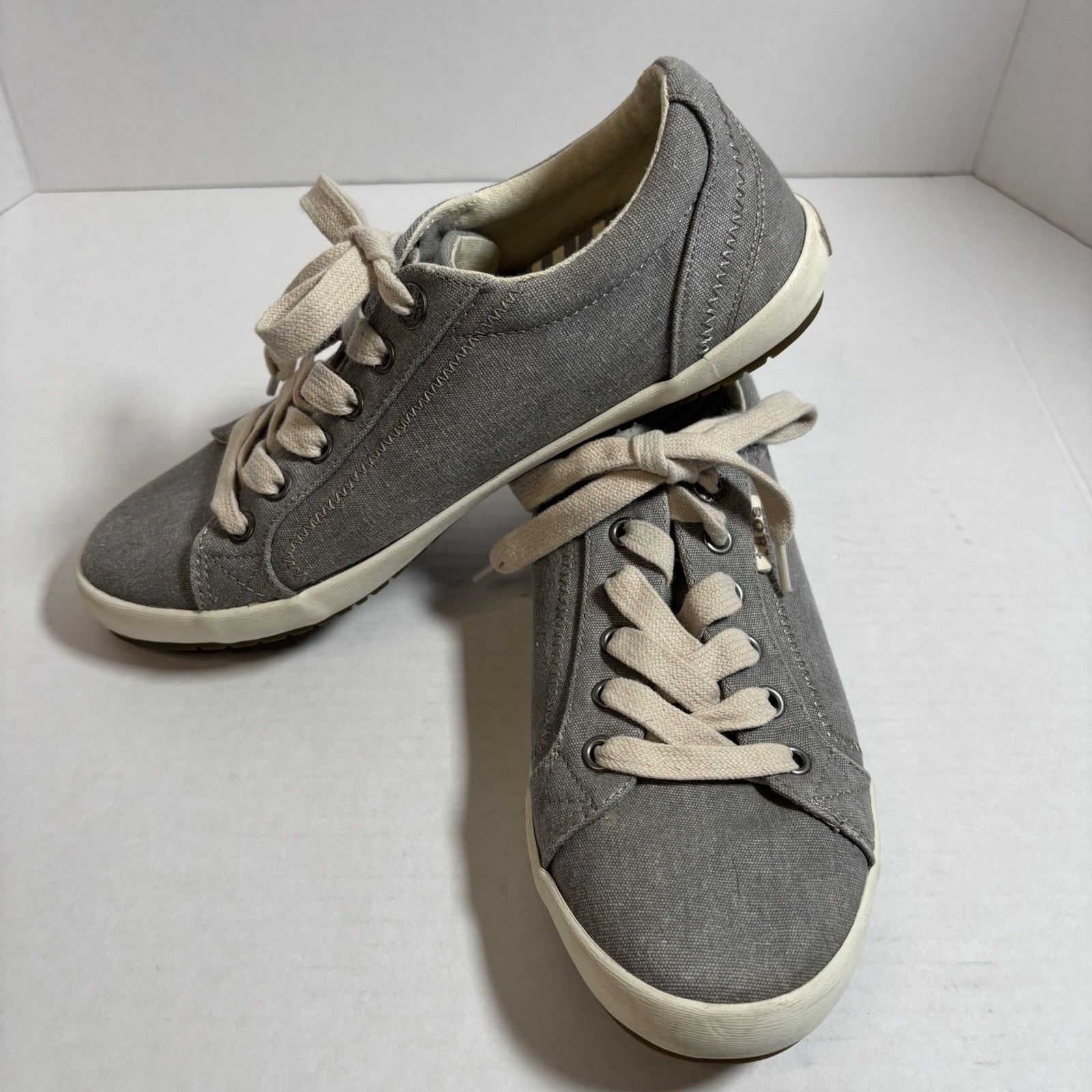 Taos Star Flat Cushion Comfort Sneakers Grey Wash Womens 8
