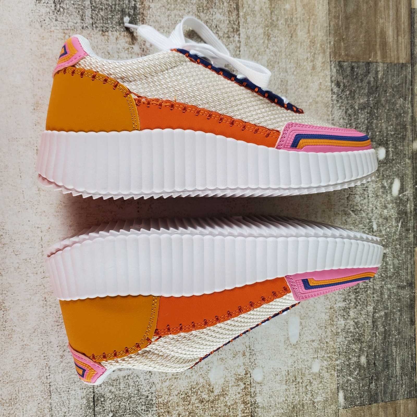 Dirty Laundry Spirited Womens Shoes Sz 6.5 Pink Multi Platform Lace Up Sneakers