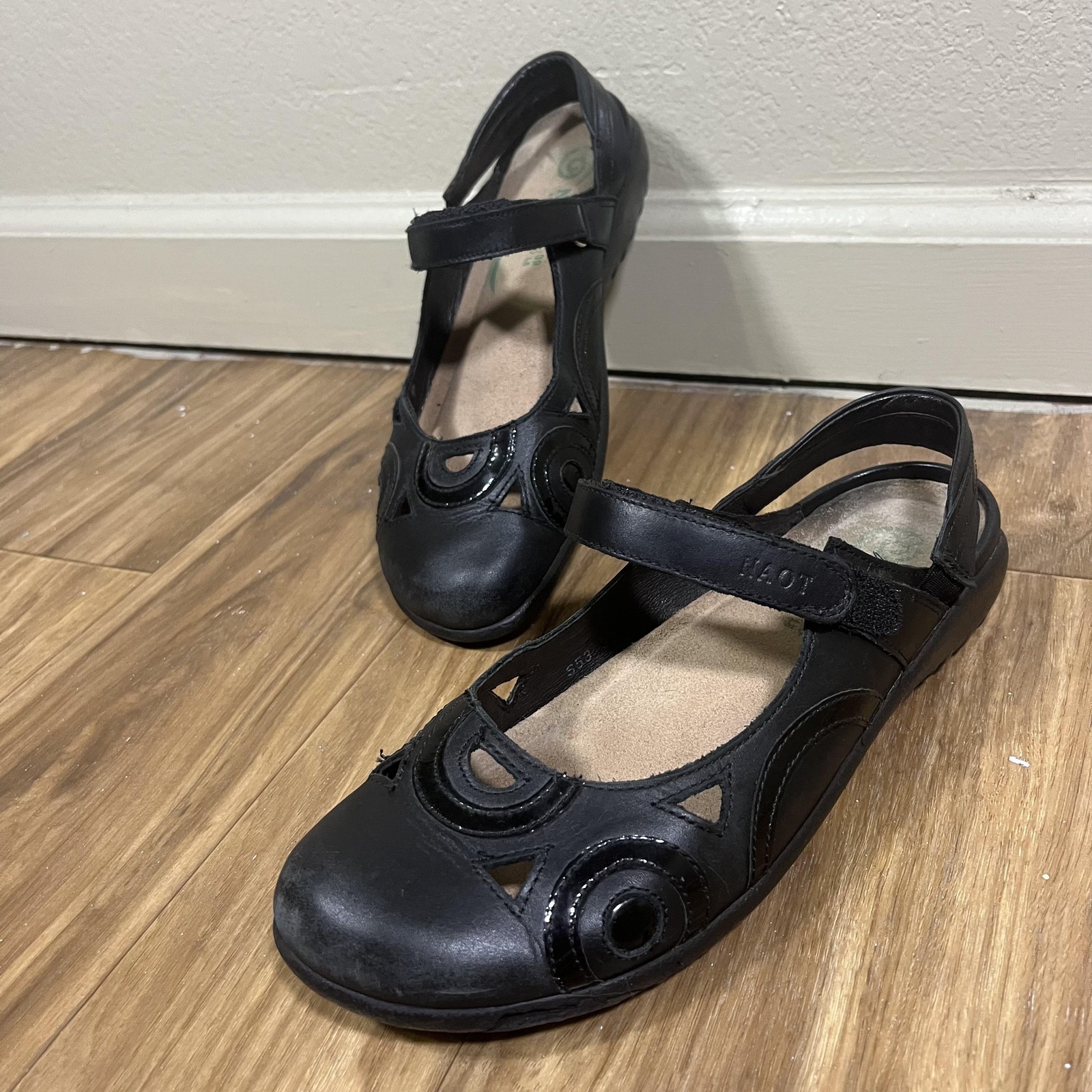Naot Mary Jane Sandal Shoes Womens Size 8 Black Leather Hook Loop Comfort Casual