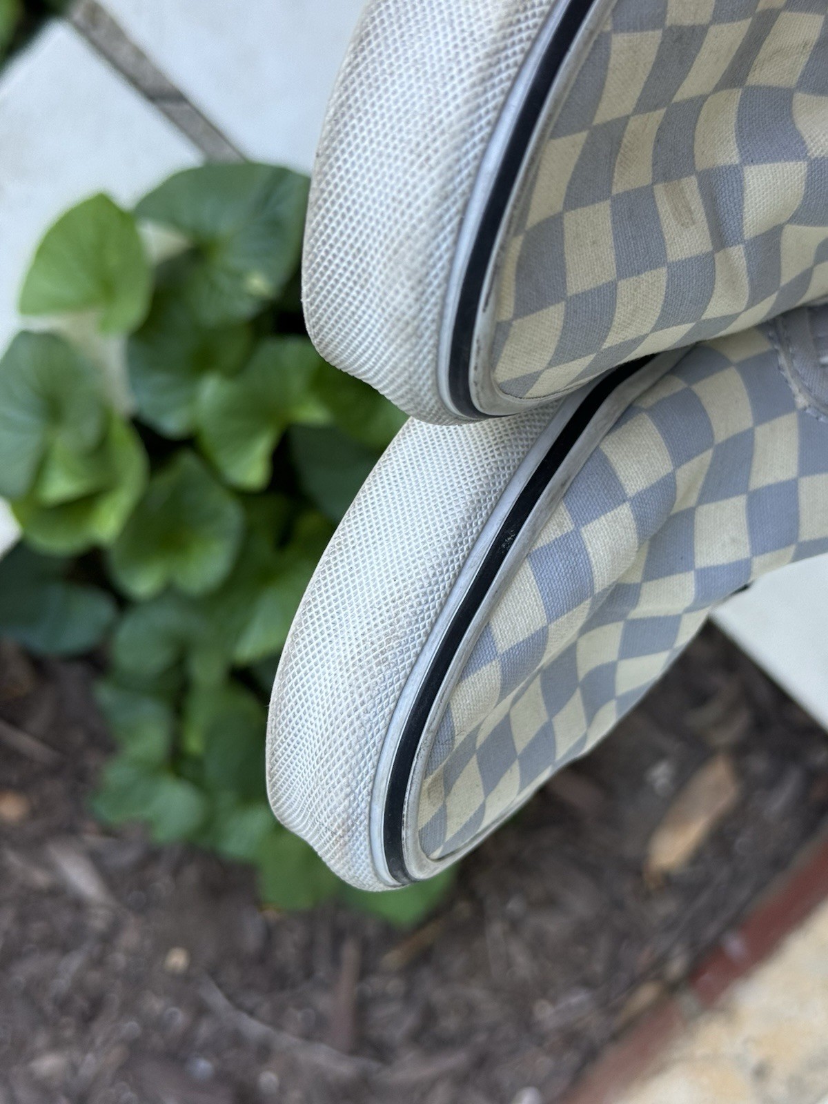 Vans white and Gray checkered slip on’s women’s 8 Men’s 6.5
