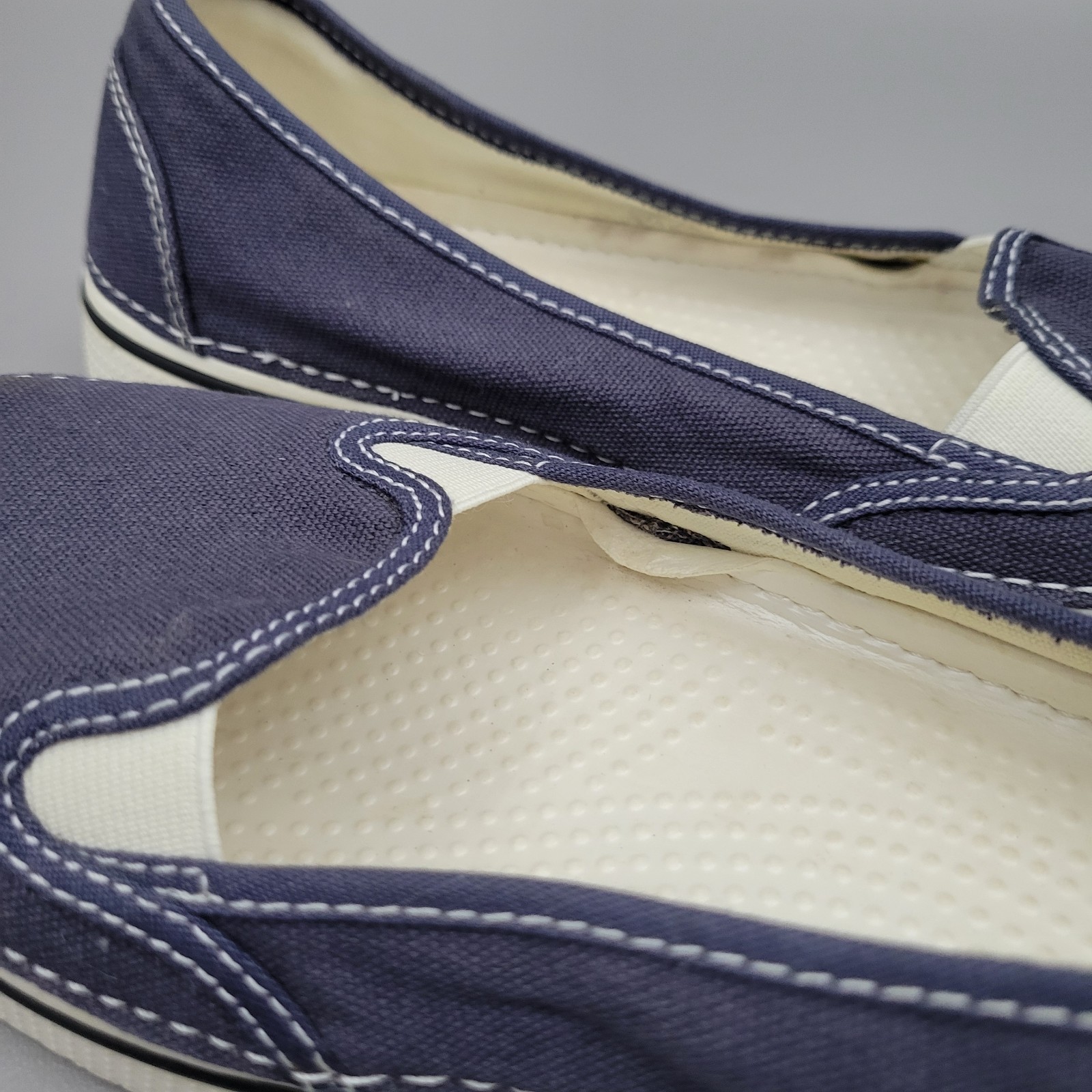 Crocs Womens Slip-on Loafers Canvas Navy Blue Lightweight Natical Size 9
