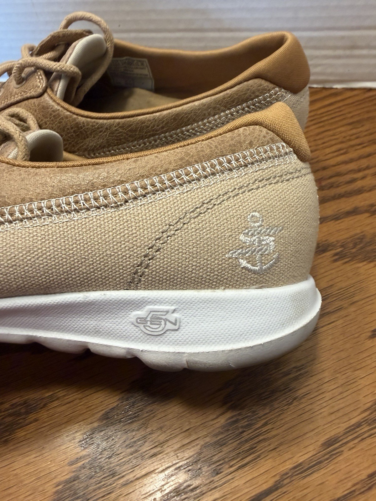 SKECHERS GOga Mat On-the-Go Boat Shoes Lace Up Beige Tan woman’s US 8.5