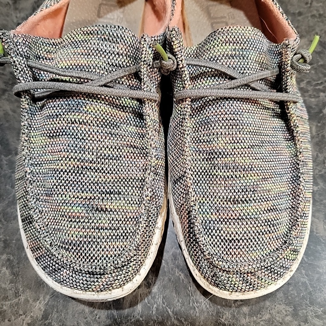 Hey Dude Wendy Sox Women’s Size 9 Slip On Shoes Peacock Pink Casual Comfort